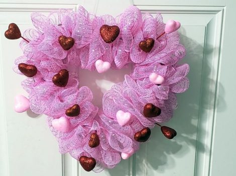 Dollar Tree DIY Valentines wreath