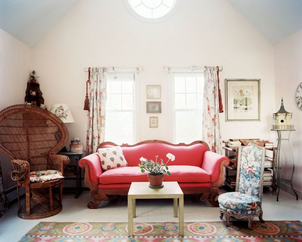 Vintage-style Living Room Decor