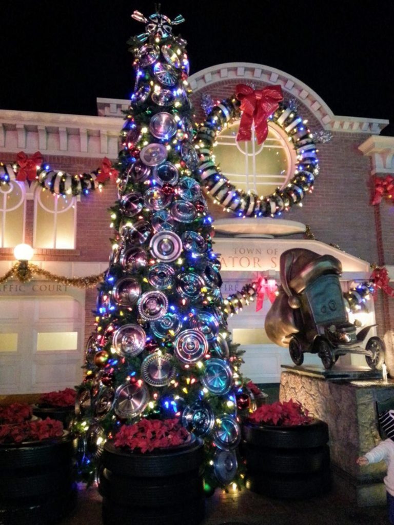 Disneyland Christmas Decorations 2021 source Traveling Mom