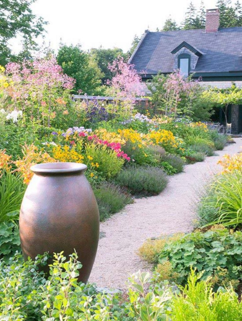 Flower Bed Ideas to Make Your Garden Gorgeous